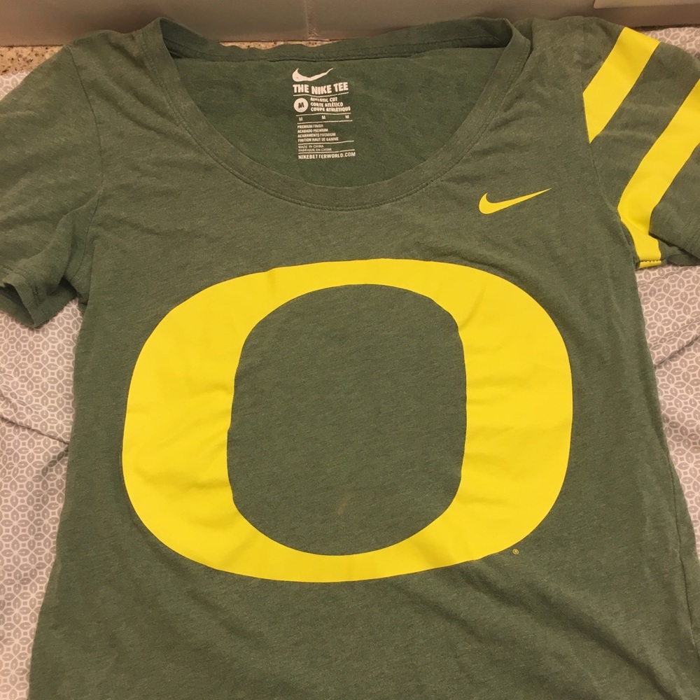 Oregon Ducks football shirt